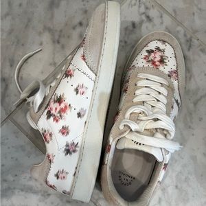 Loeffler randall size 8 floral sneakers